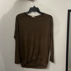 Brown long sleeve loose sweater